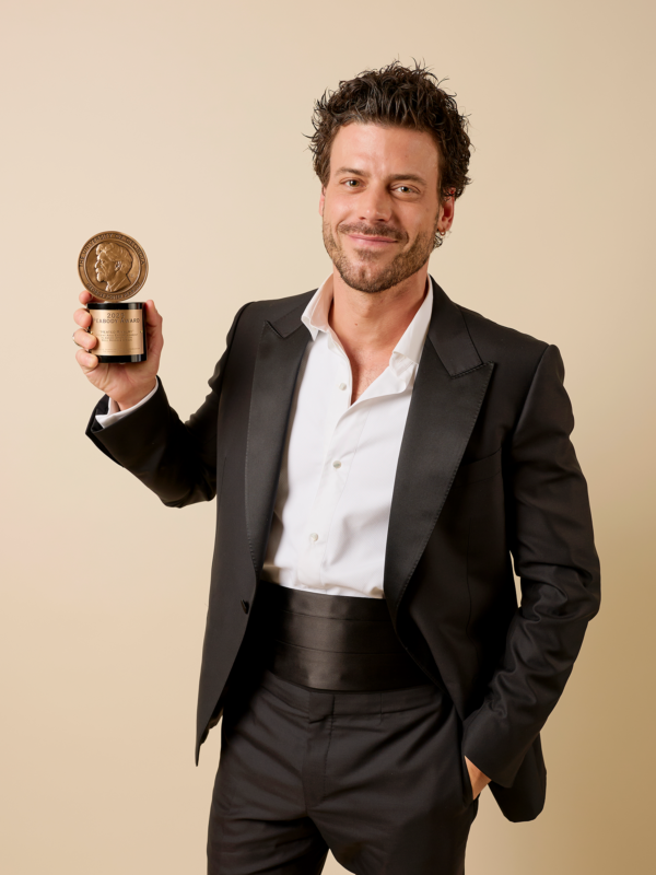 François Arnaud (Heated Rivalry)